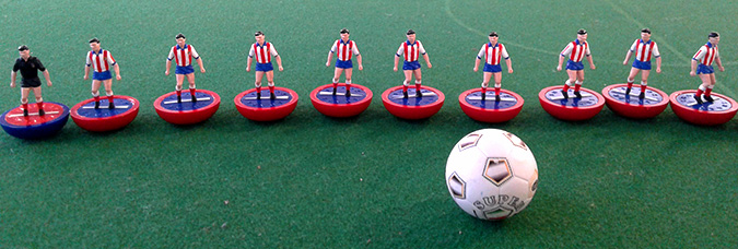 Subbuteo, il calcio in punta di dita