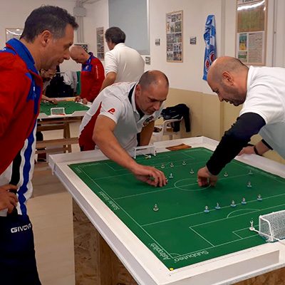 Si gioca a Subbuteo!